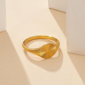 Gold Signet Ring,18K Gold Plated Sun Ring, Gold Sunburst Ring Vintage Statement